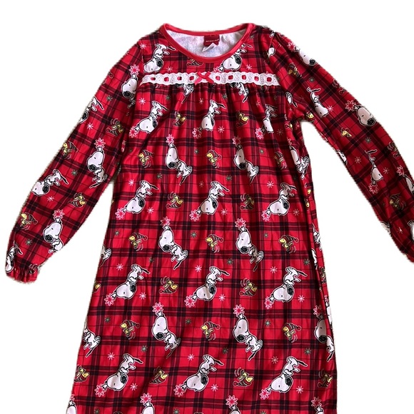Snoopy Peanuts Kids Girls Nightgown Red Plaid Holiday Christmas Small or Medium - Picture 2 of 6